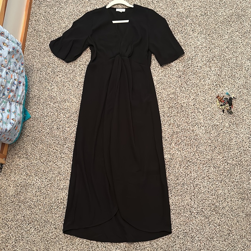 Gilli Black Dress